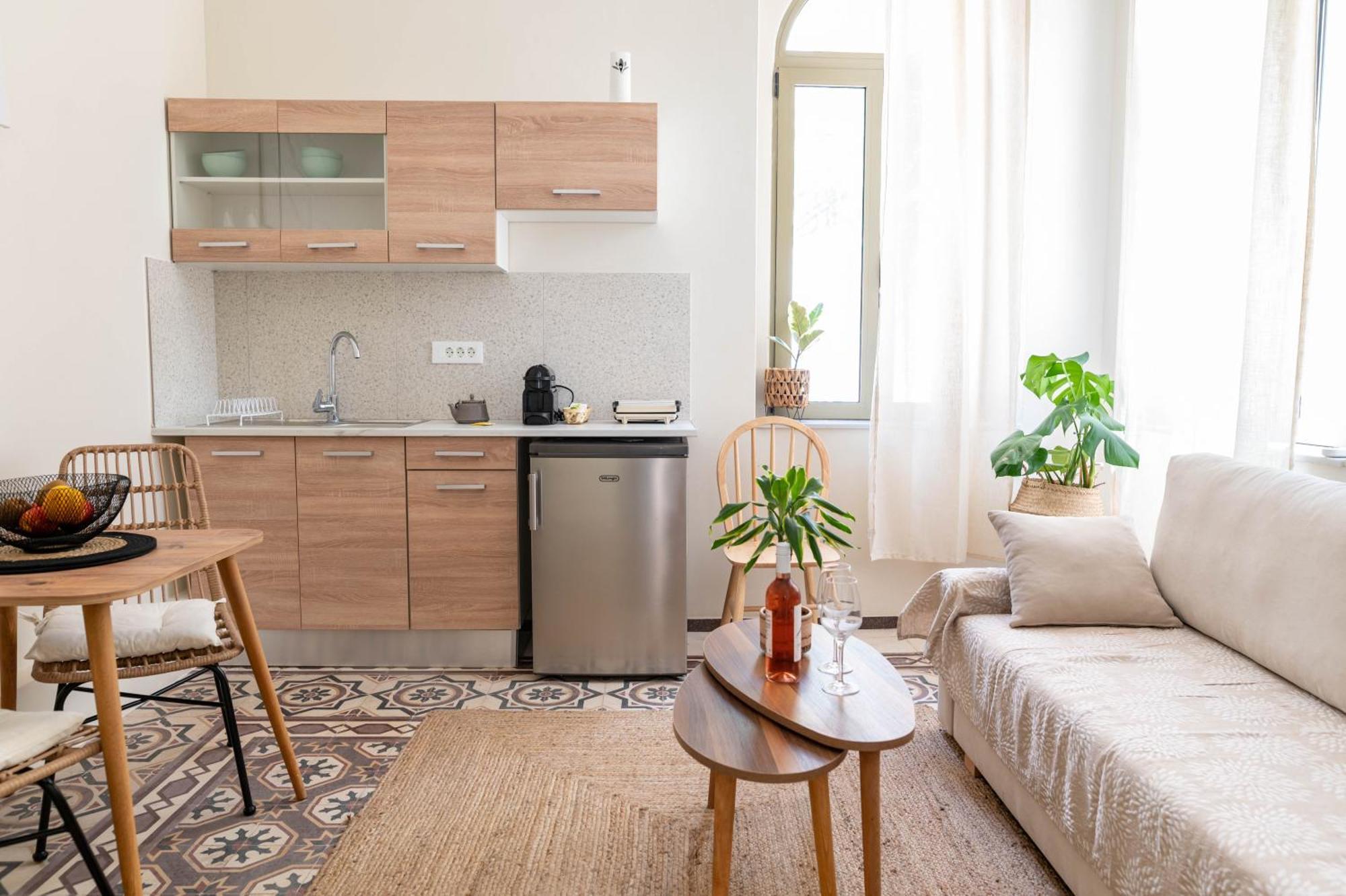 Kosnian City Suites Extérieur photo